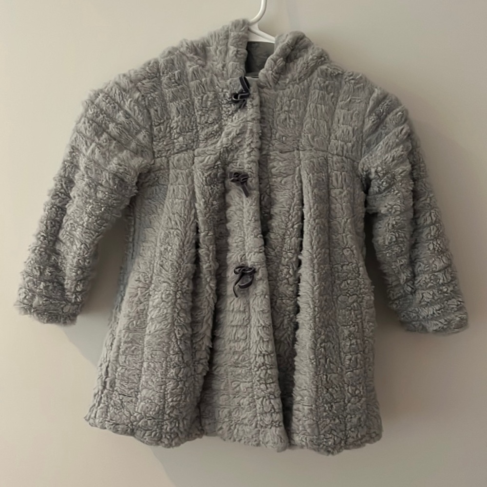 Girls fancy gray fuzzy fleece jacket, size 5